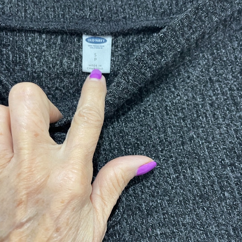 SIZE S/P IN GOOD CONDITION - image 2